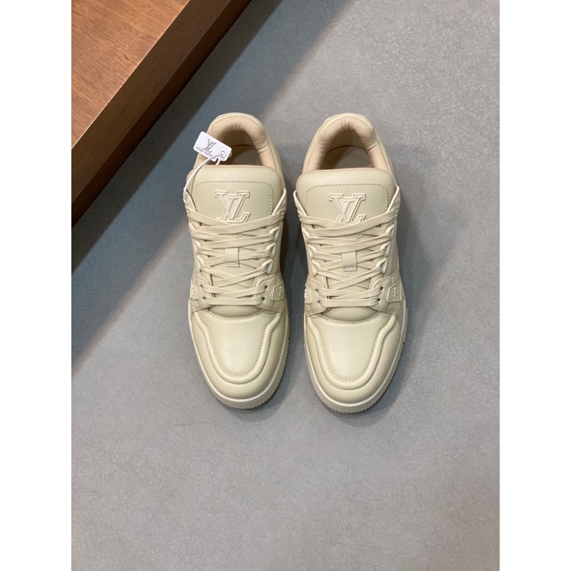 l**is V*t*n sneakers